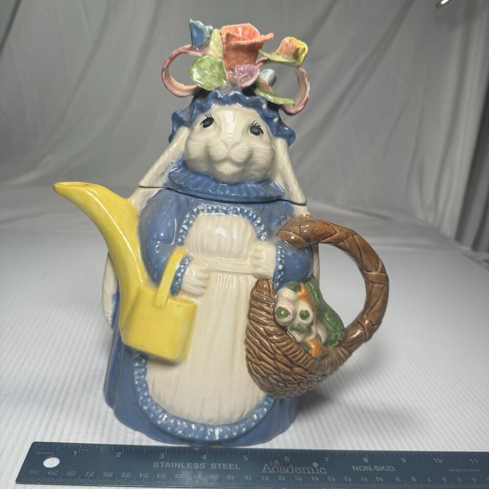 Homemade Hand Painted Anthropomorphic Bunny Rabbit Tea Pot VTG